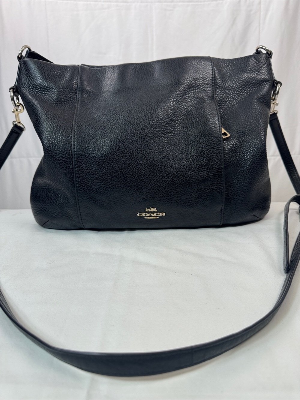 Coach Isabelle East West Hobo Crossbody Black Pebbled Leather Bag - Picture 5 of 15